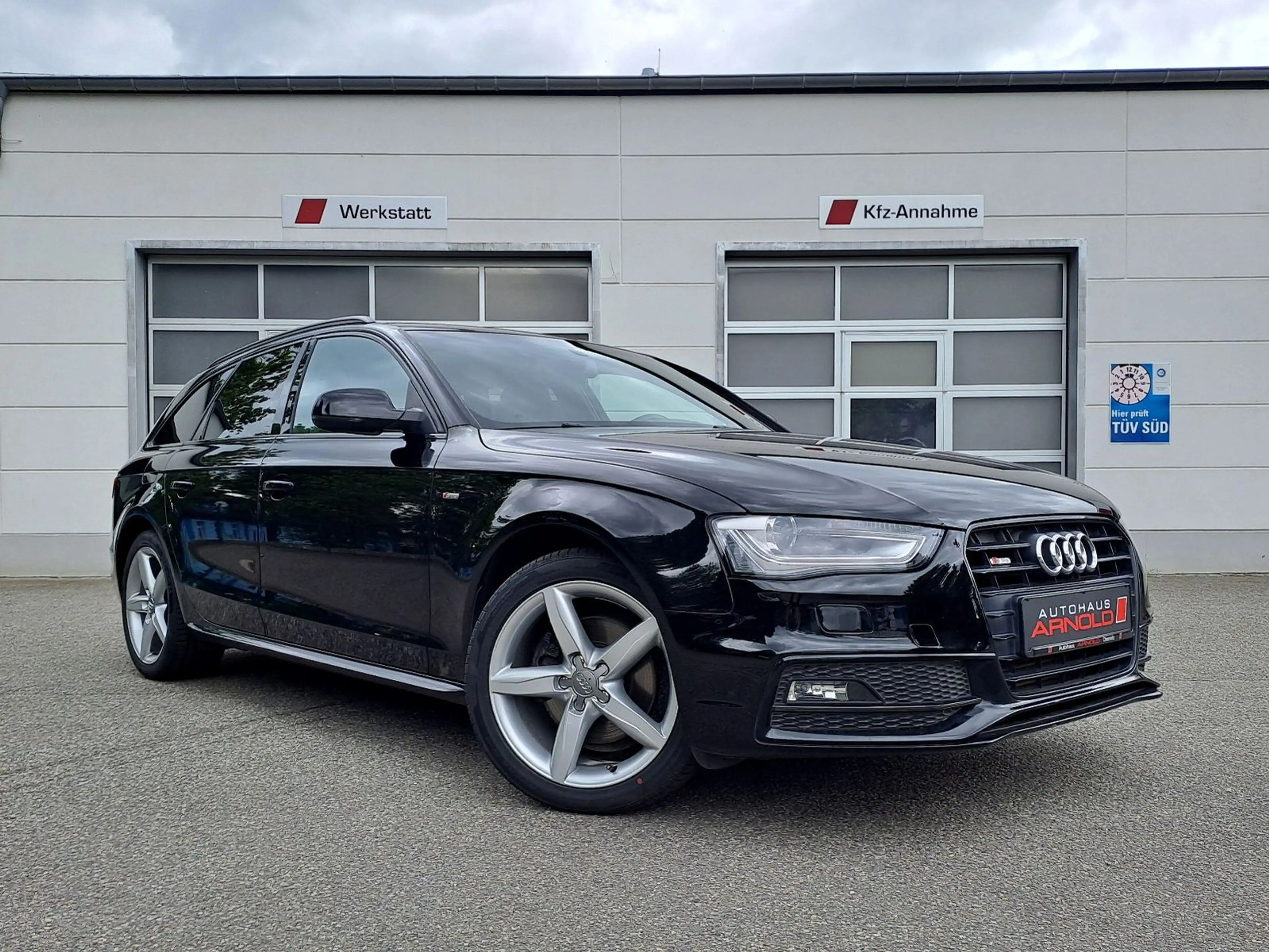 Audi A4 Avant 2.0 TDI S line - Top-Zustand — photo 2