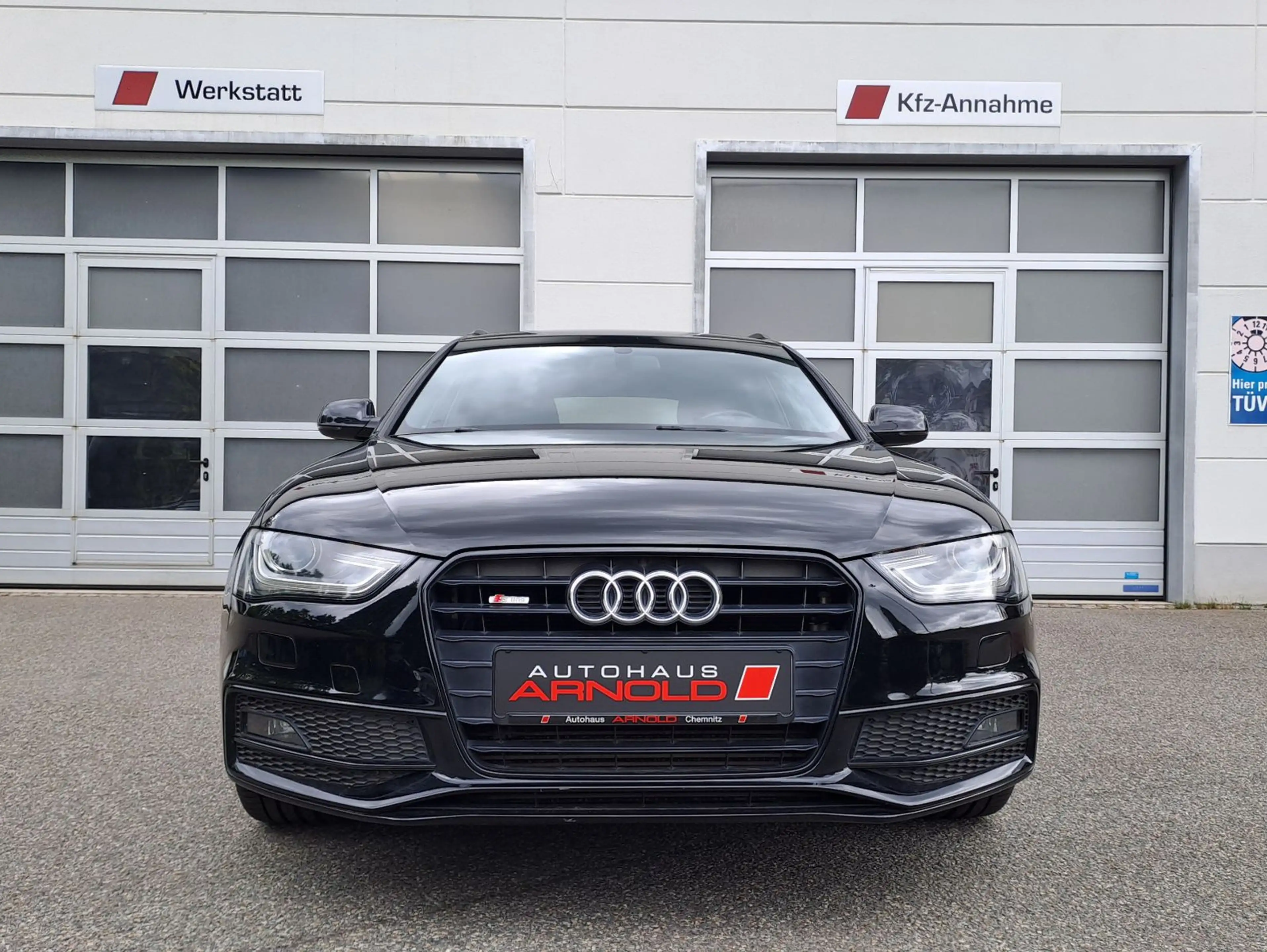 Audi A4 Avant 2.0 TDI S line - Top-Zustand — photo 8