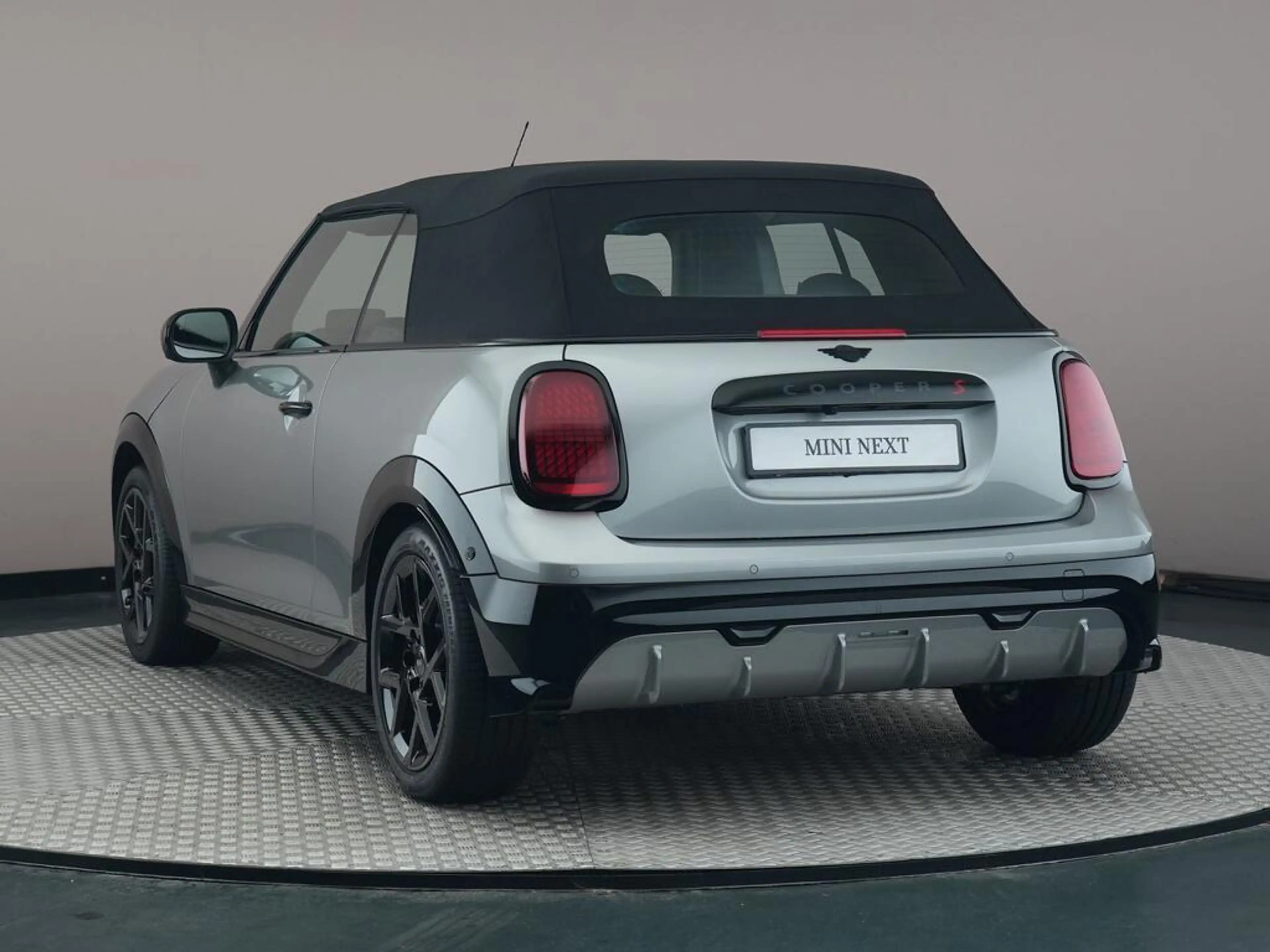 MINI Cooper S Cabrio 2.0 John Cooper Works L — photo 10