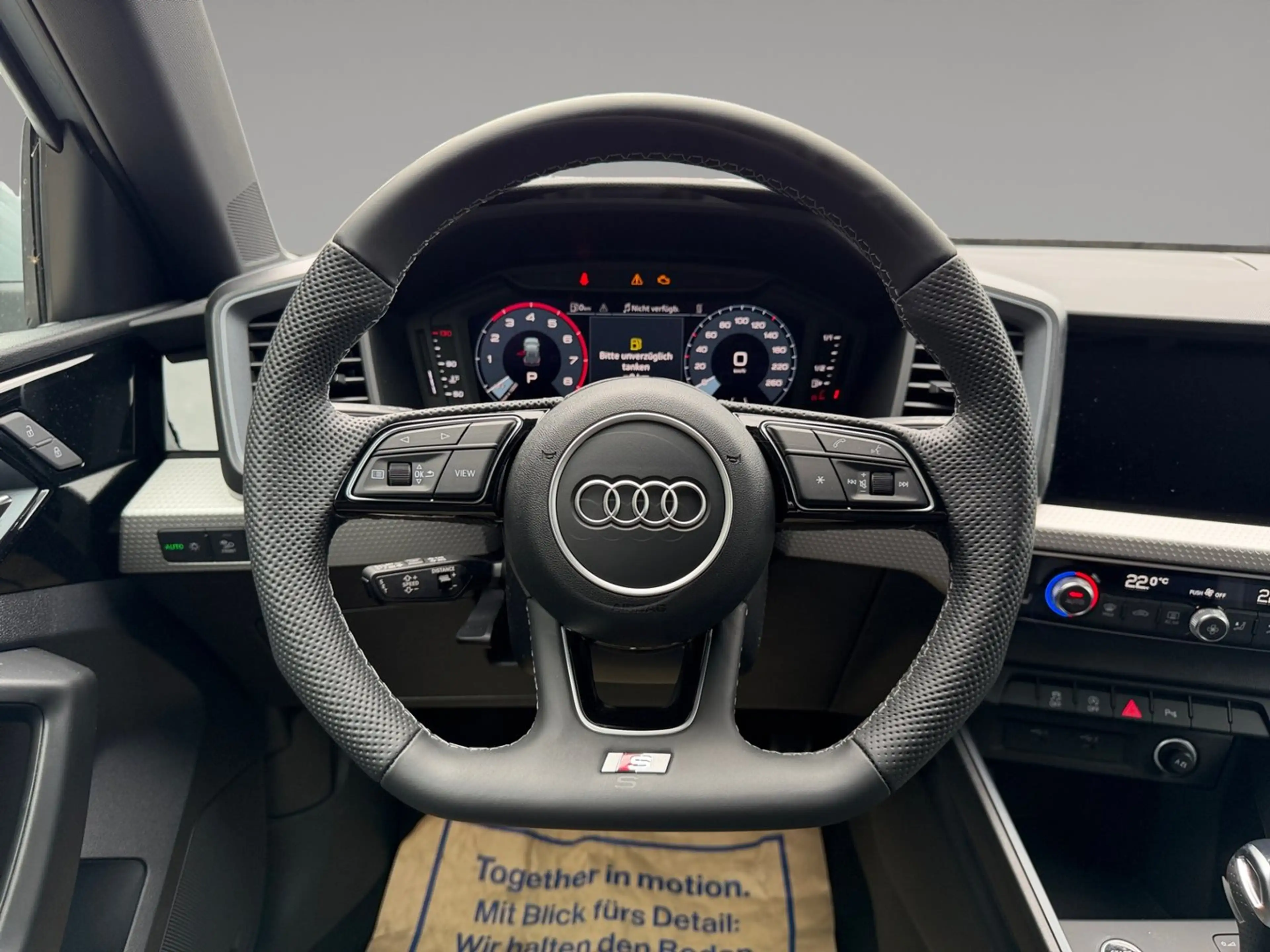 Audi A1 30 TFSI intense — photo 12