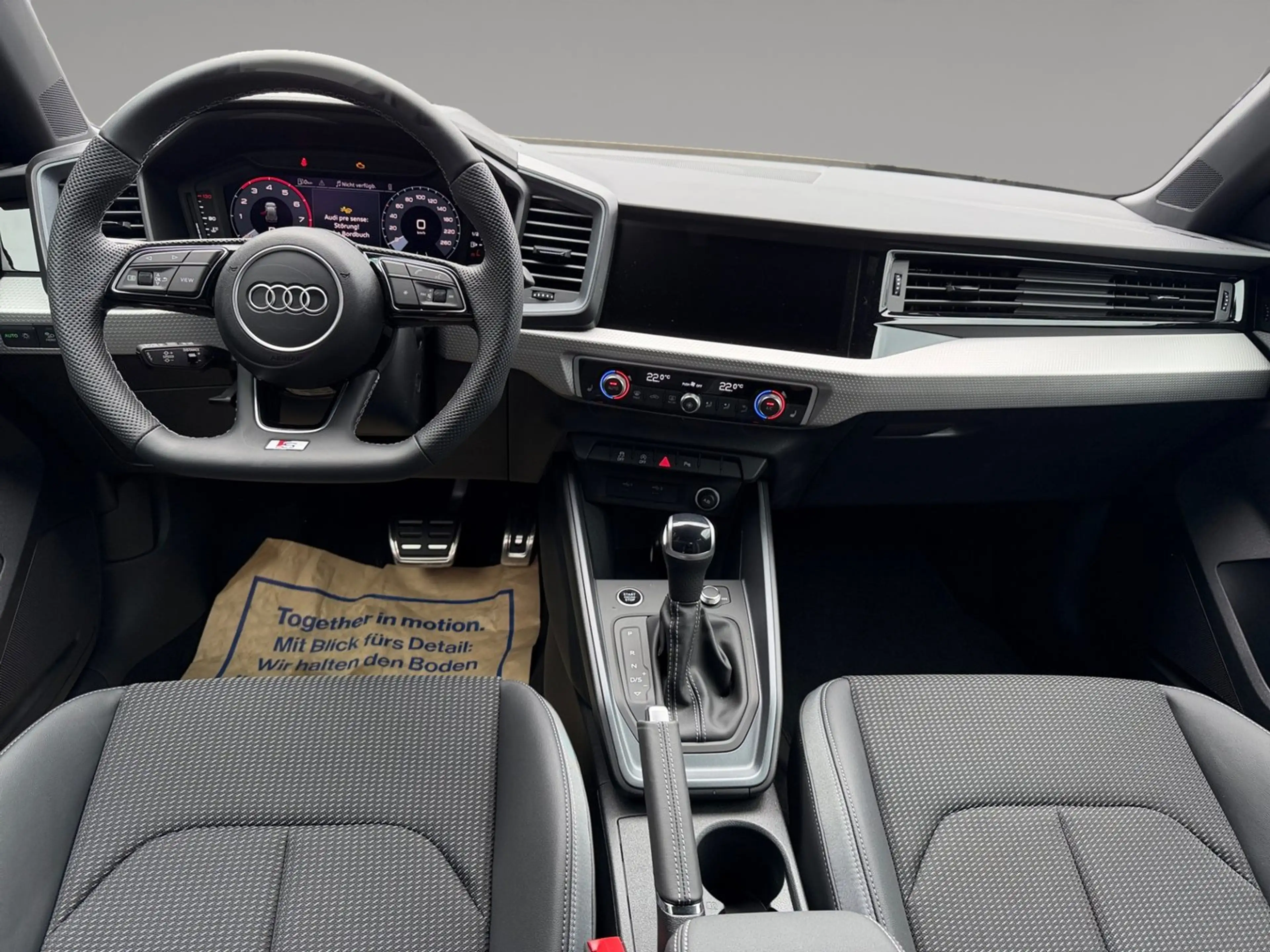 Audi A1 30 TFSI intense — photo 10