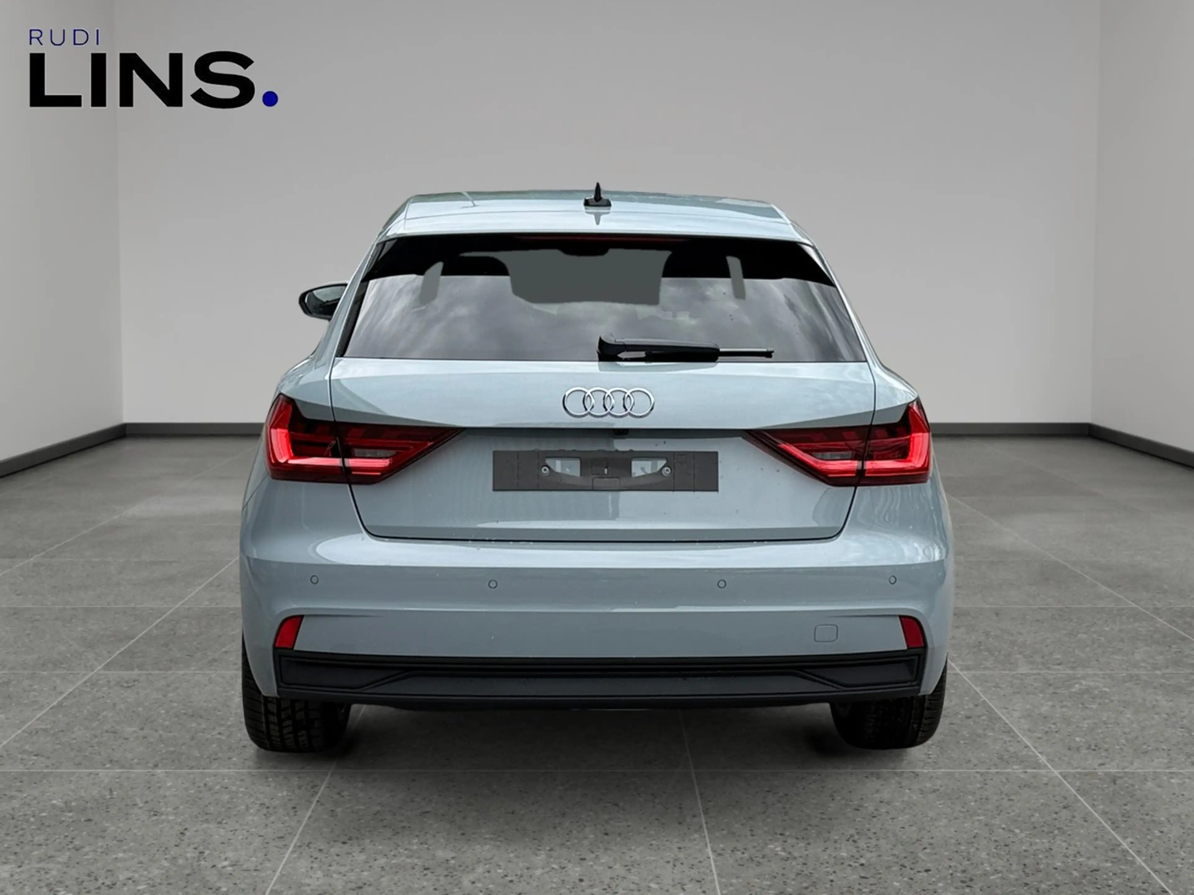 Audi A1 30 TFSI intense — photo 4