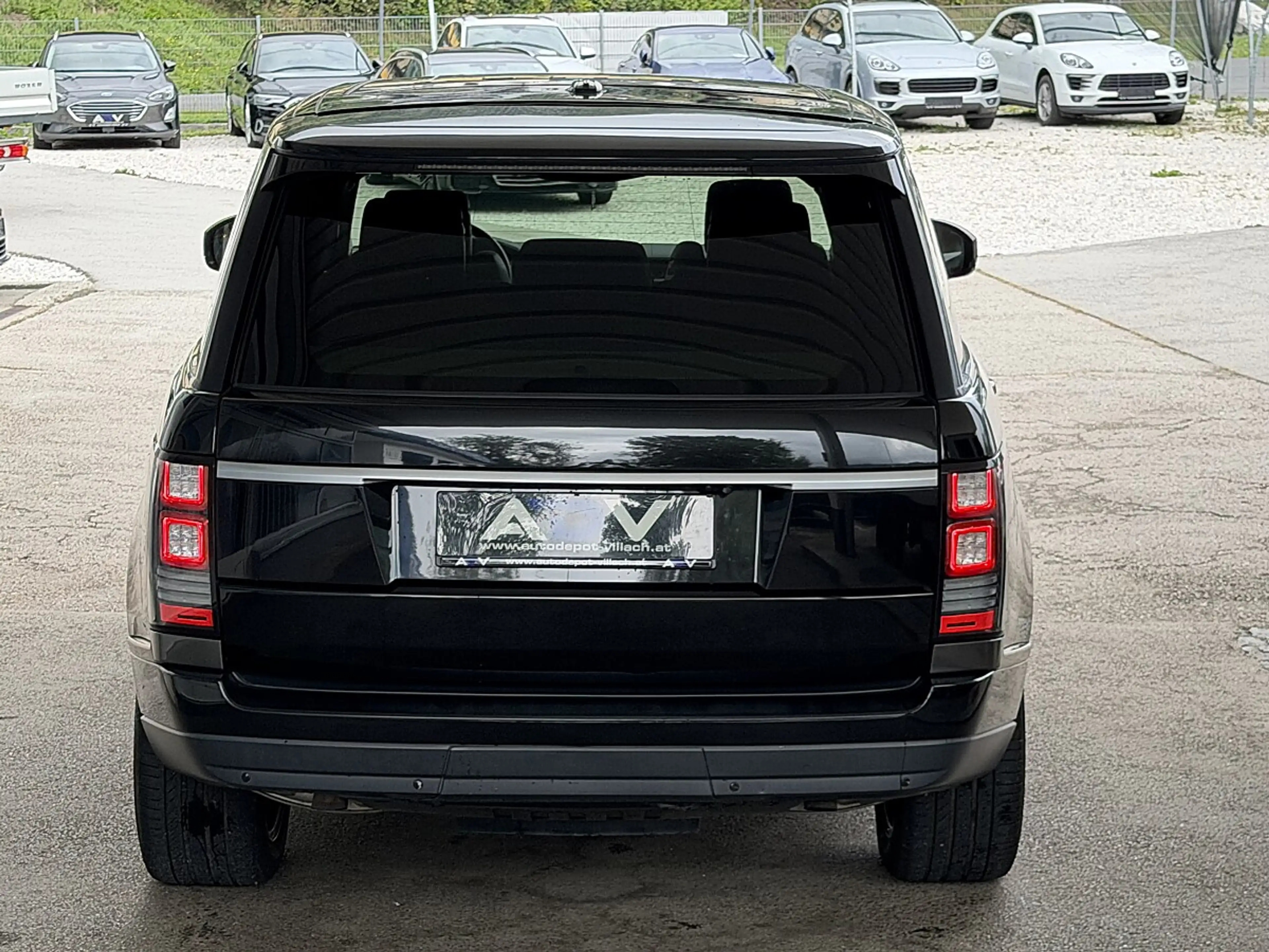 Land Rover Range Rover 4.4 SDV8 Vogue /EURO 6) — photo 11