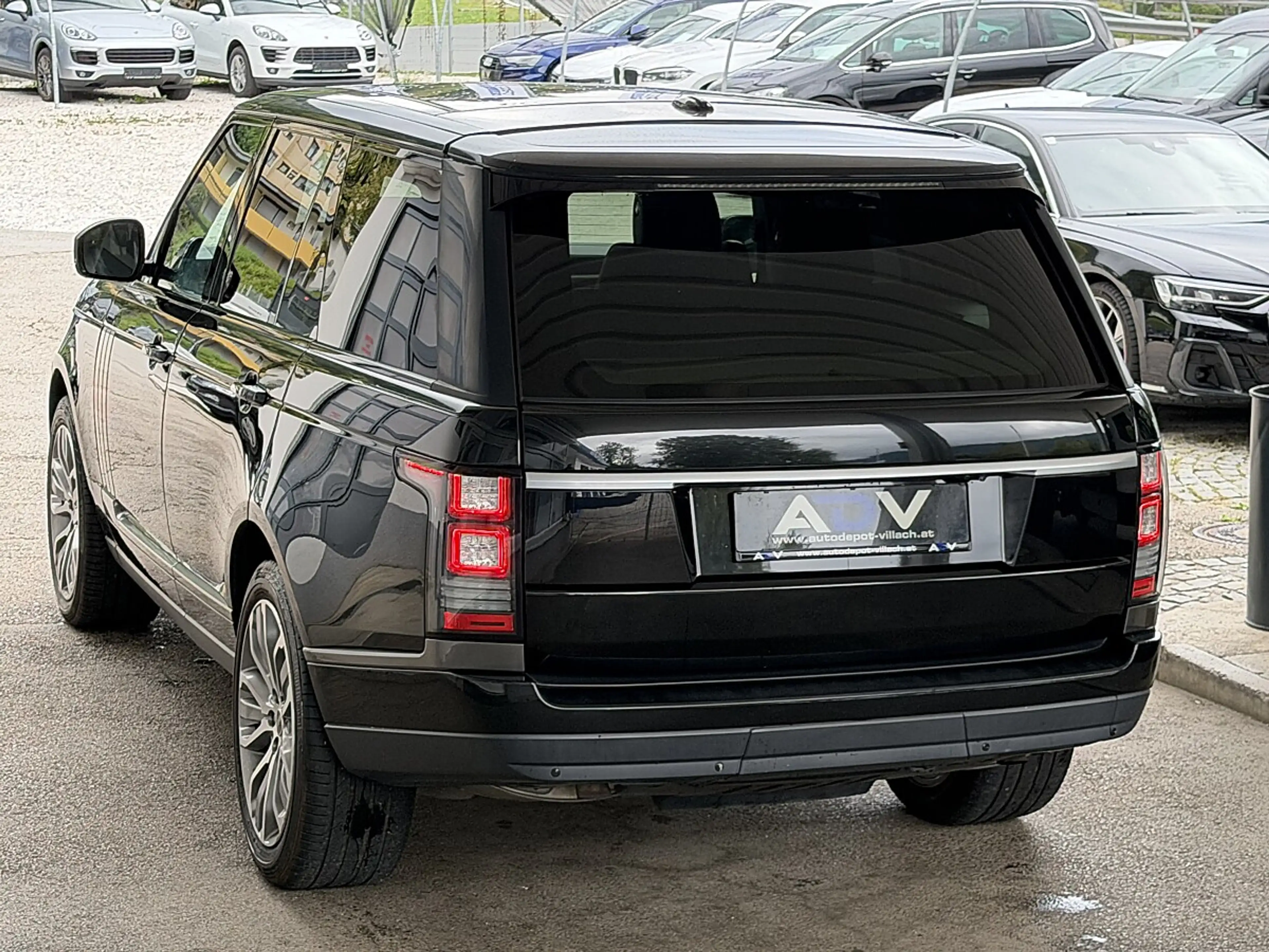 Land Rover Range Rover 4.4 SDV8 Vogue /EURO 6) — photo 13