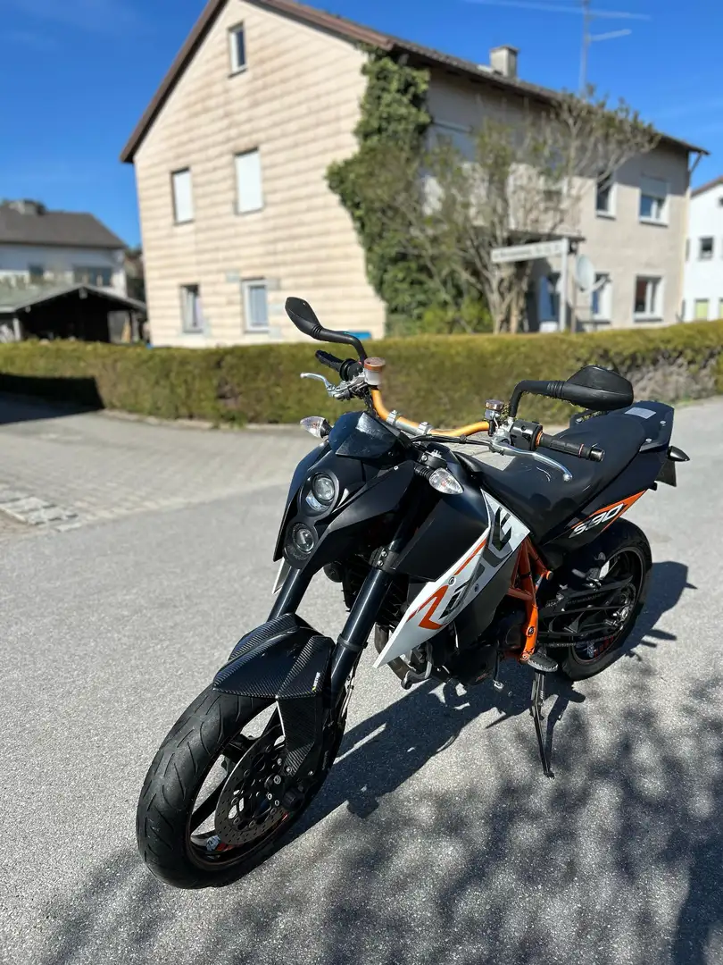 KTM 690 Duke R Blanco - 1
