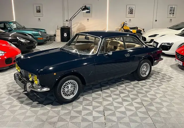 Alfa Romeo Giulia 2000 GT Veloce – Restauration Complète