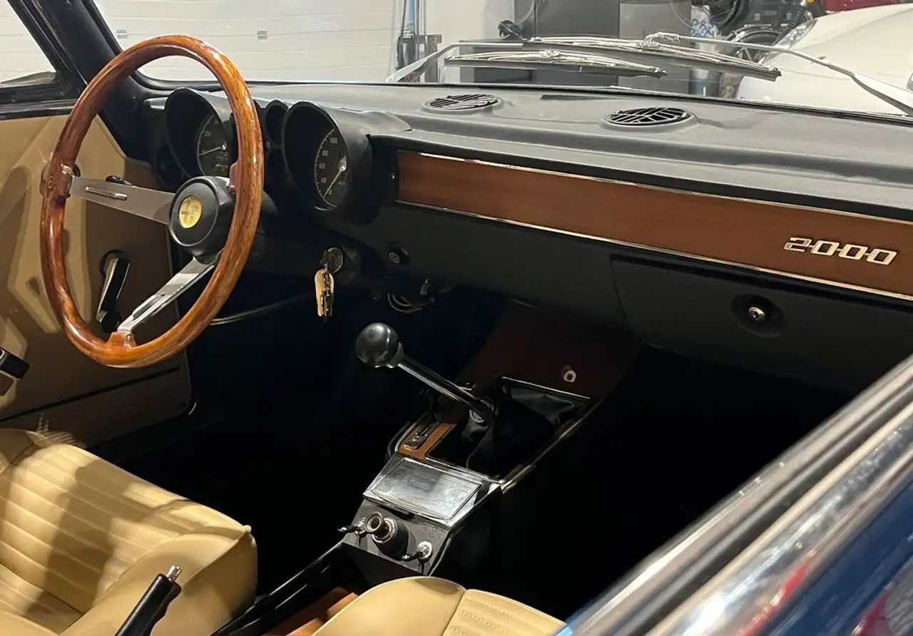 Alfa Romeo Giulia 2000 GT Veloce – Restauration Complète, foto 6