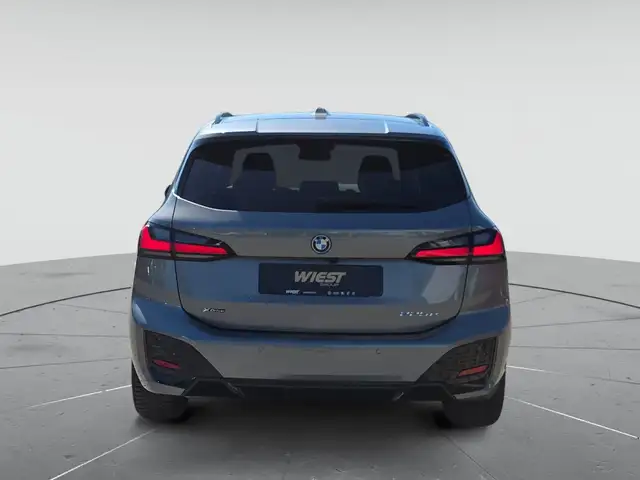 BMW 2 Series view 6