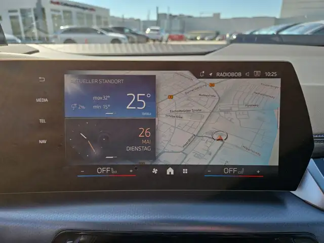 BMW 2 Series view 17