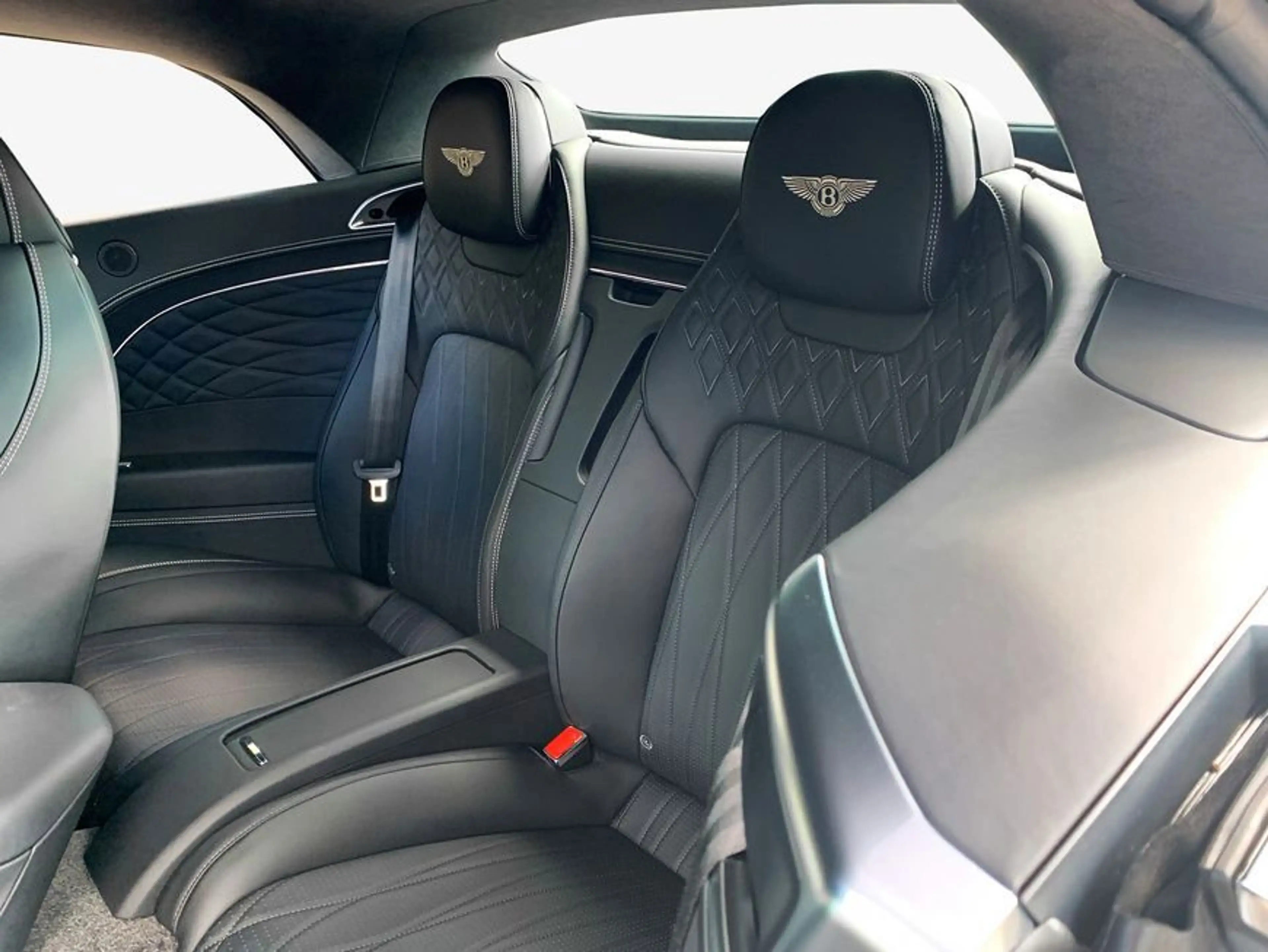 Bentley Continental GTC New Continental GTC V8 Azure / Verbrenner — photo 14