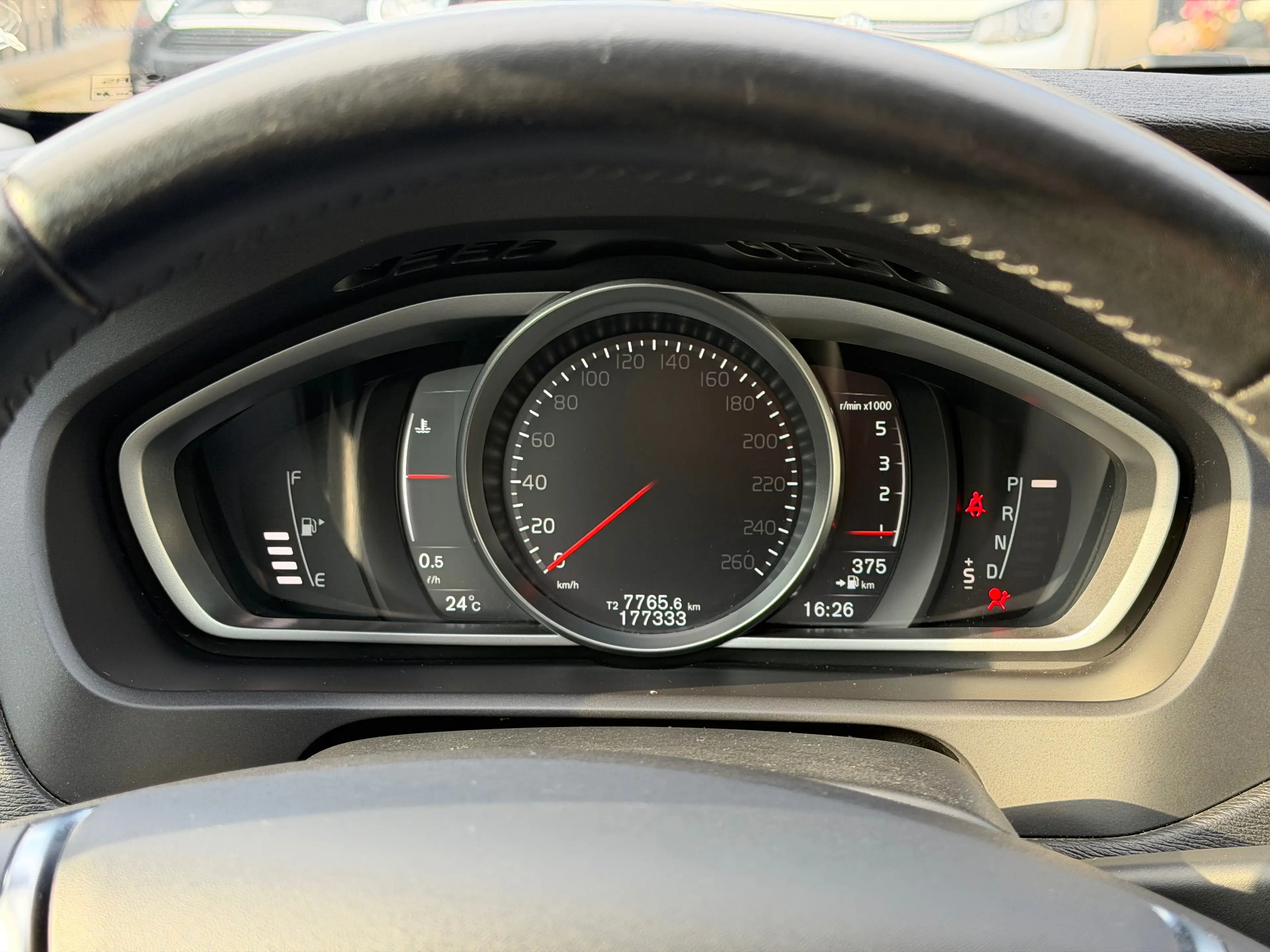 Volvo V40 V40 2.0D/Boite Automatique — photo 11