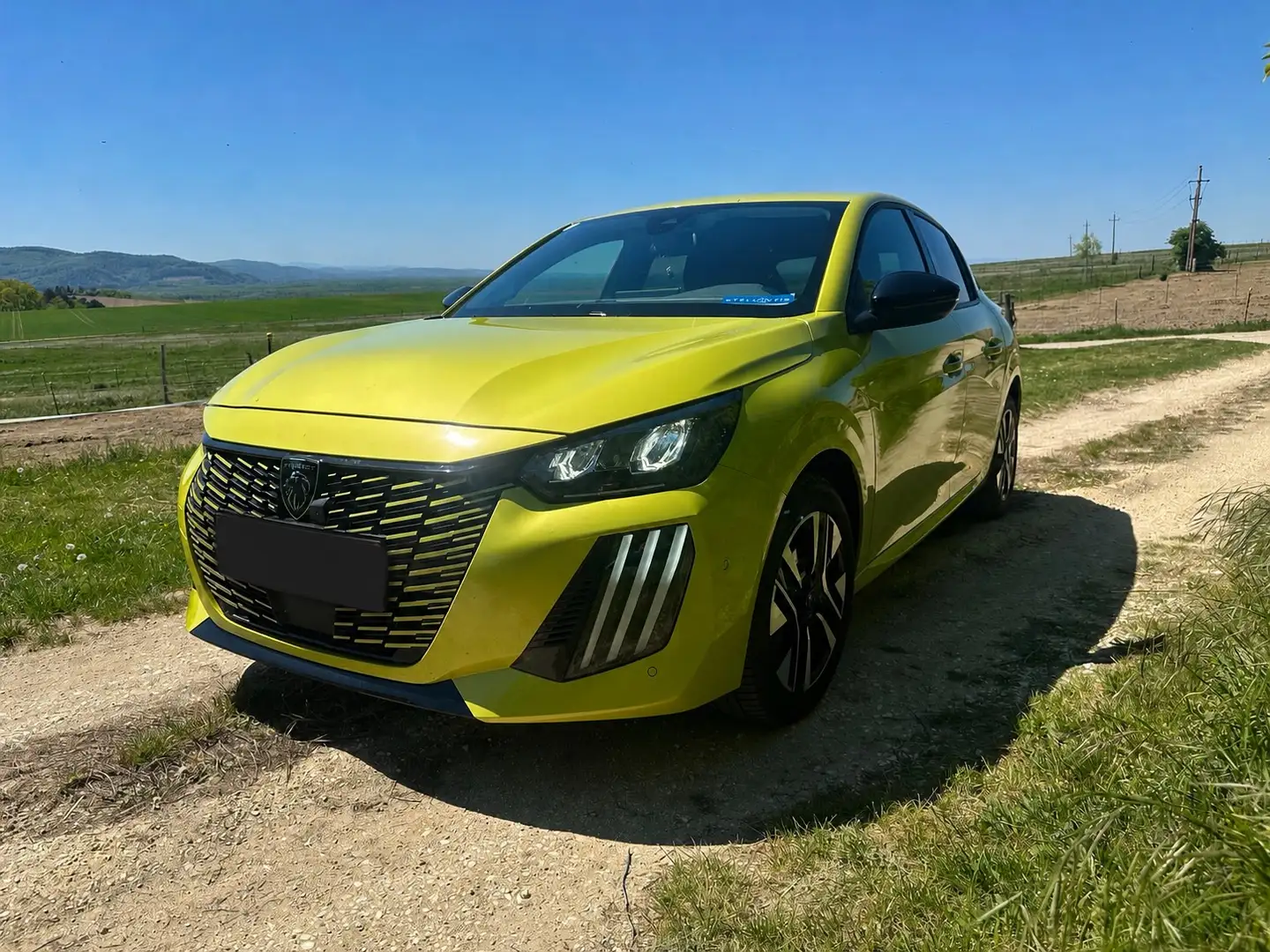 Peugeot 208 PureTech 100 S&S Allure - 1
