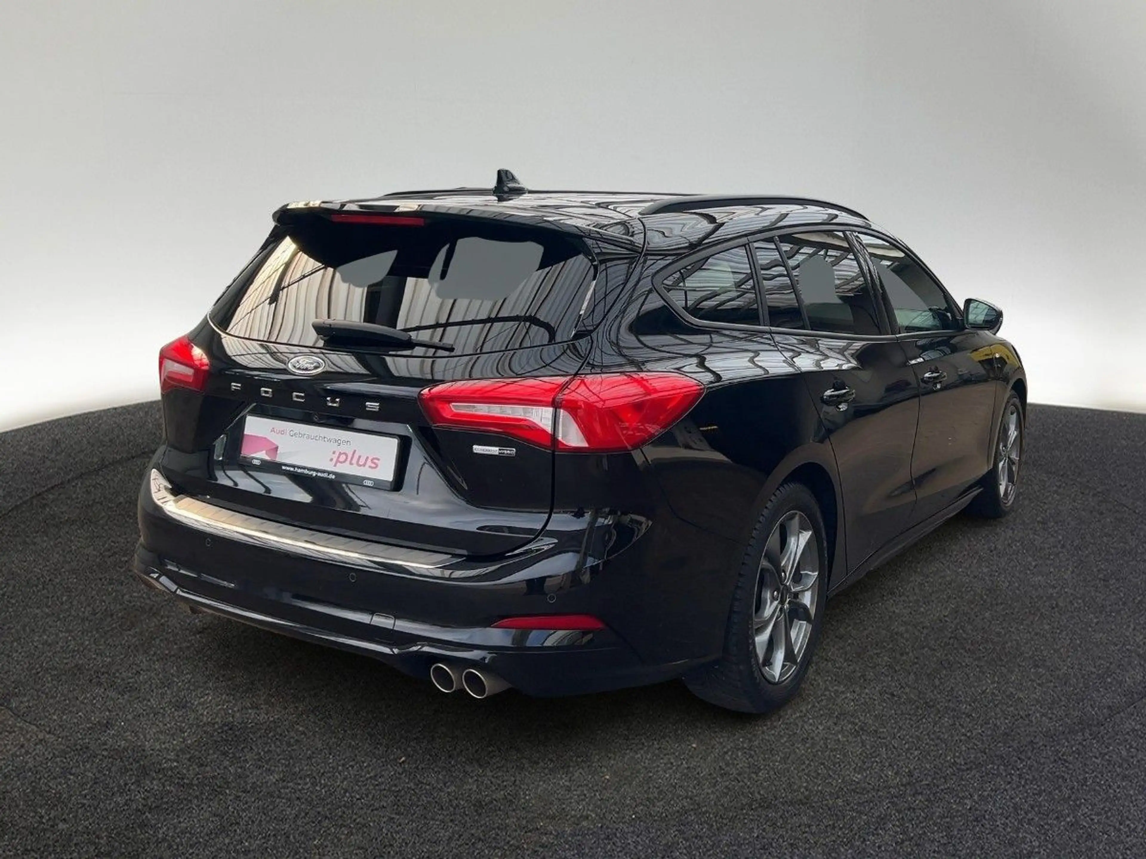 Ford Focus Turnier 1.0 EcoBoost Hybrid ST-Line 6-Gang — photo 4