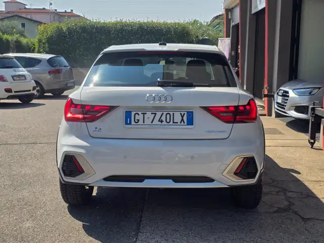 Audi A1 view 10