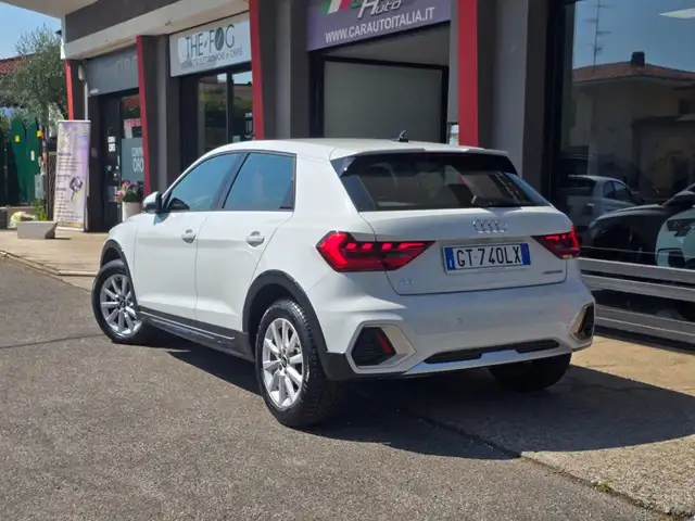 Audi A1 view 9