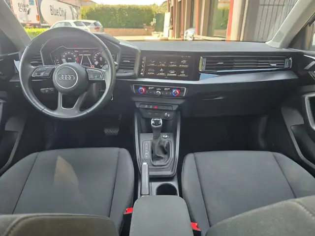 Audi A1 view 4