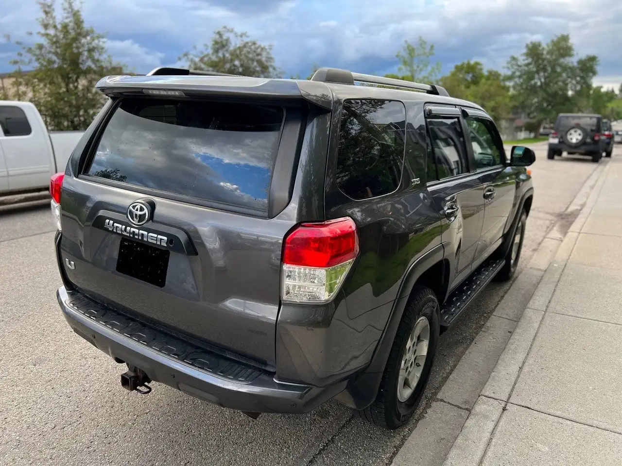 Toyota 4-Runner снимка Toyota 4-Runner