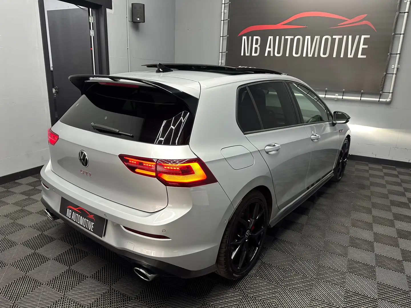 Volkswagen Golf GTI 8 2.0 TSI Clubsport Gris - 2