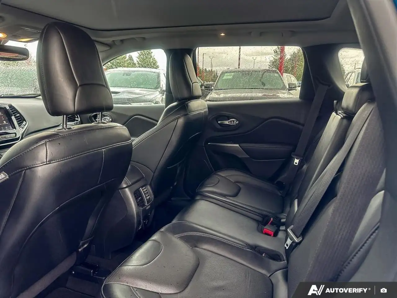 Jeep Cherokee fotografie Jeep Cherokee