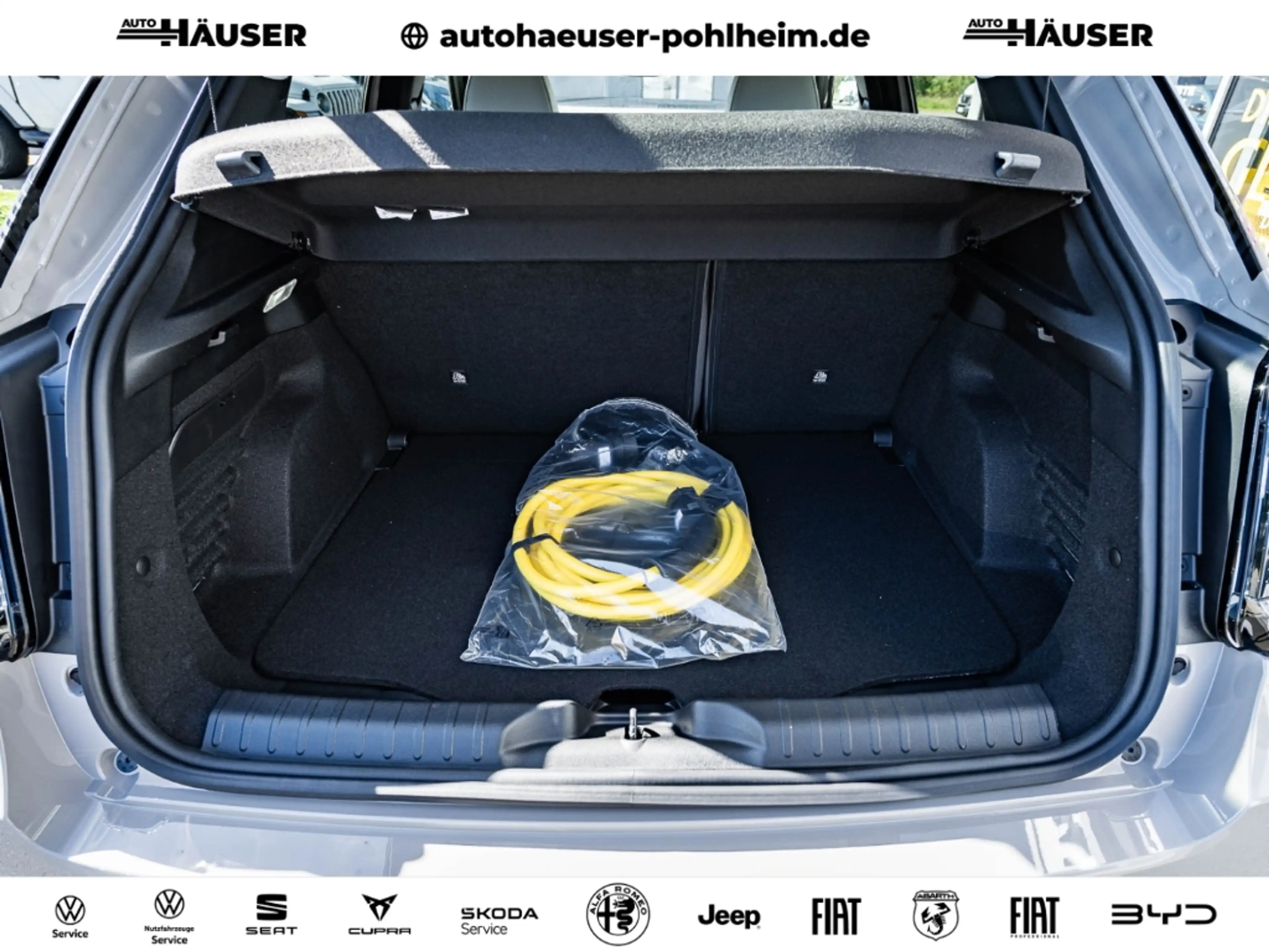 Fiat 600 Elektro 54kWh LA PRIMA EL. SITZ WÄRMEPUMPE NAVI AC — photo 9