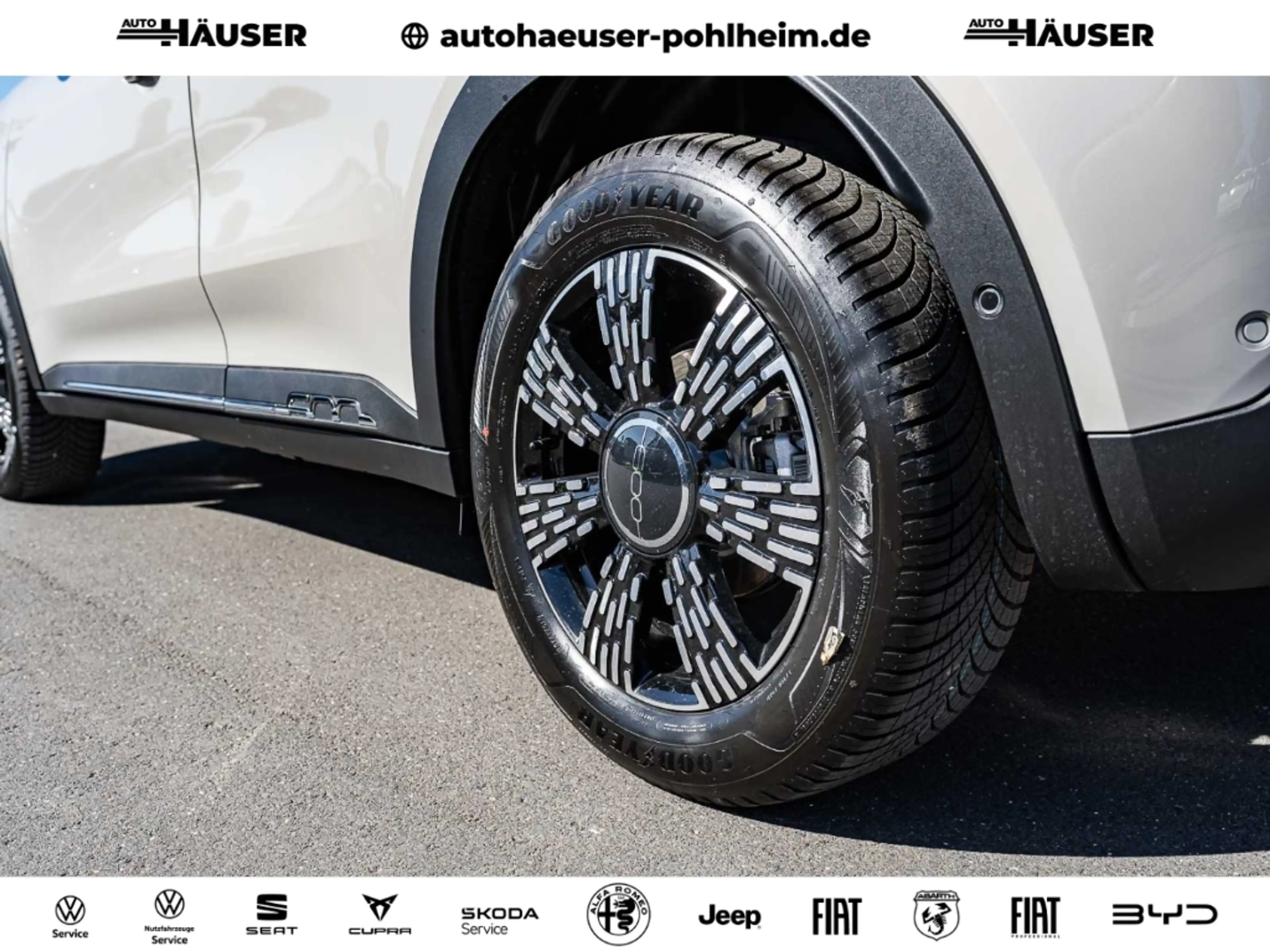 Fiat 600 Elektro 54kWh LA PRIMA EL. SITZ WÄRMEPUMPE NAVI AC — photo 8