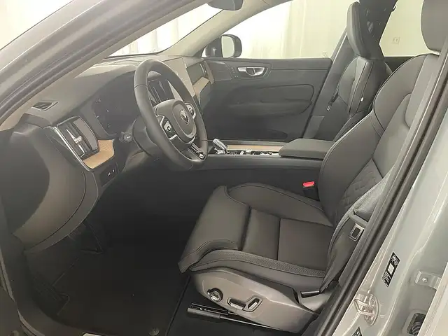 Volvo XC60 T6 AWD PHEV 4 Life 18,8kWh Plus Dark Aut. | Sta... Ansicht 9