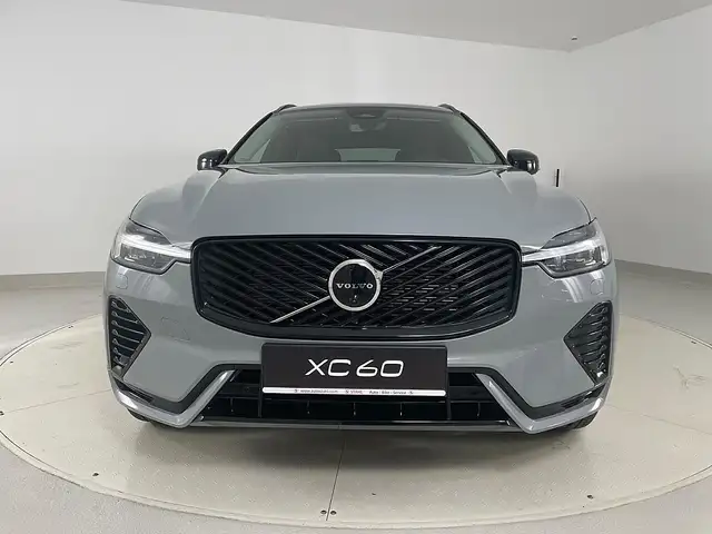 Volvo XC60 T6 AWD PHEV 4 Life 18,8kWh Plus Dark Aut. | Sta... Ansicht 2