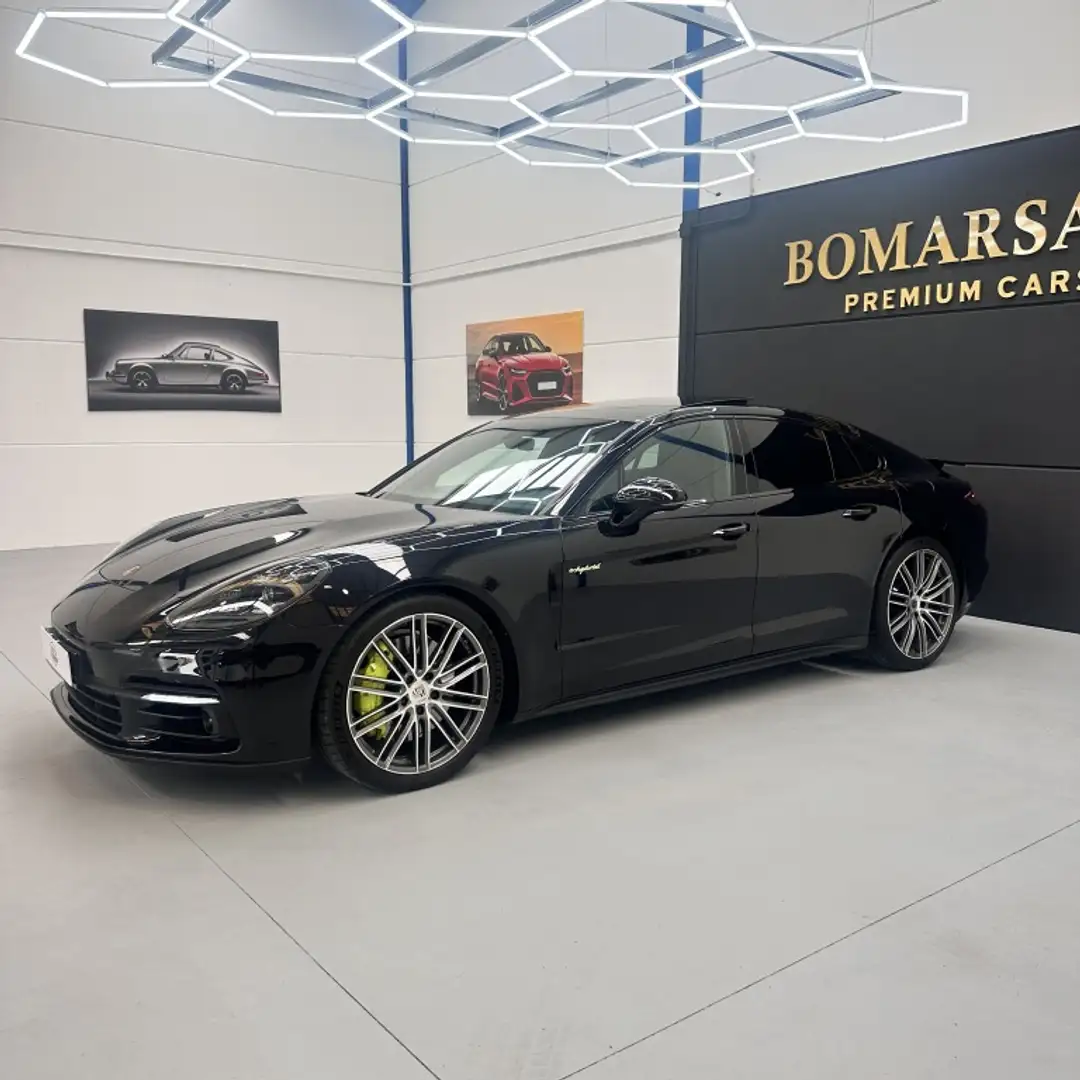 Porsche Panamera 4 e-Hybrid Negro - 2