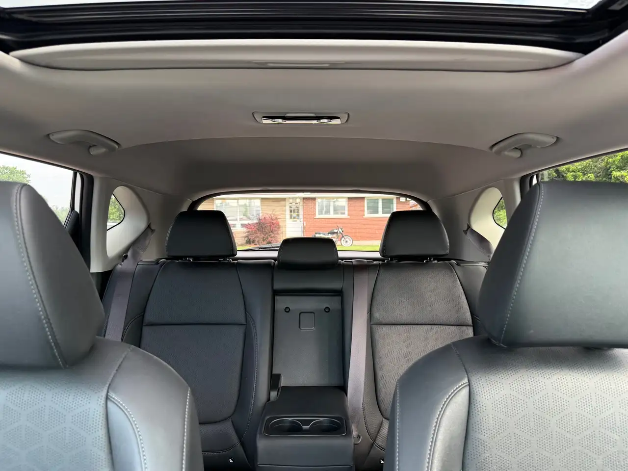 Kia Seltos снимка Kia Seltos