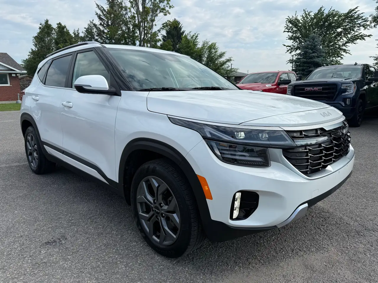 Kia Seltos снимка Kia Seltos