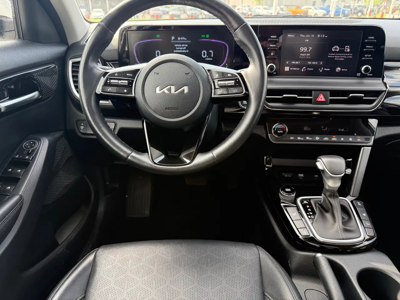 Kia Seltos снимка Kia Seltos