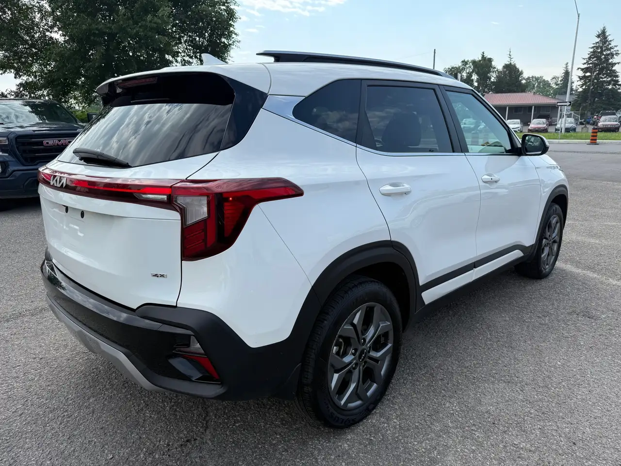 Kia Seltos снимка Kia Seltos