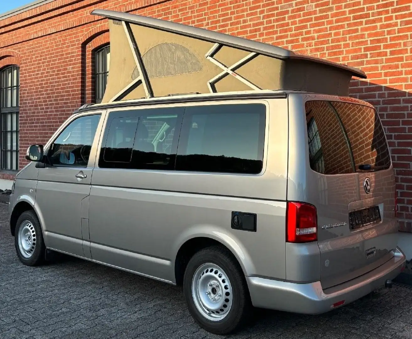 Volkswagen T5 4x4 aut Beige - 2