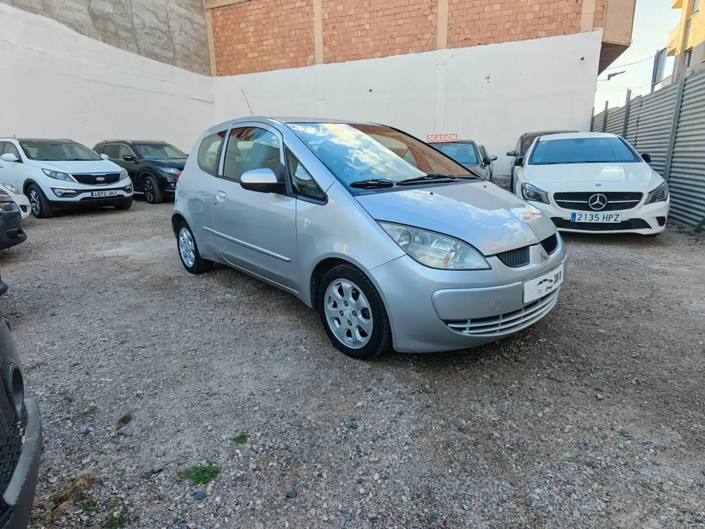 Mitsubishi Colt CZ3 1.1 12v Invite Gris - 1