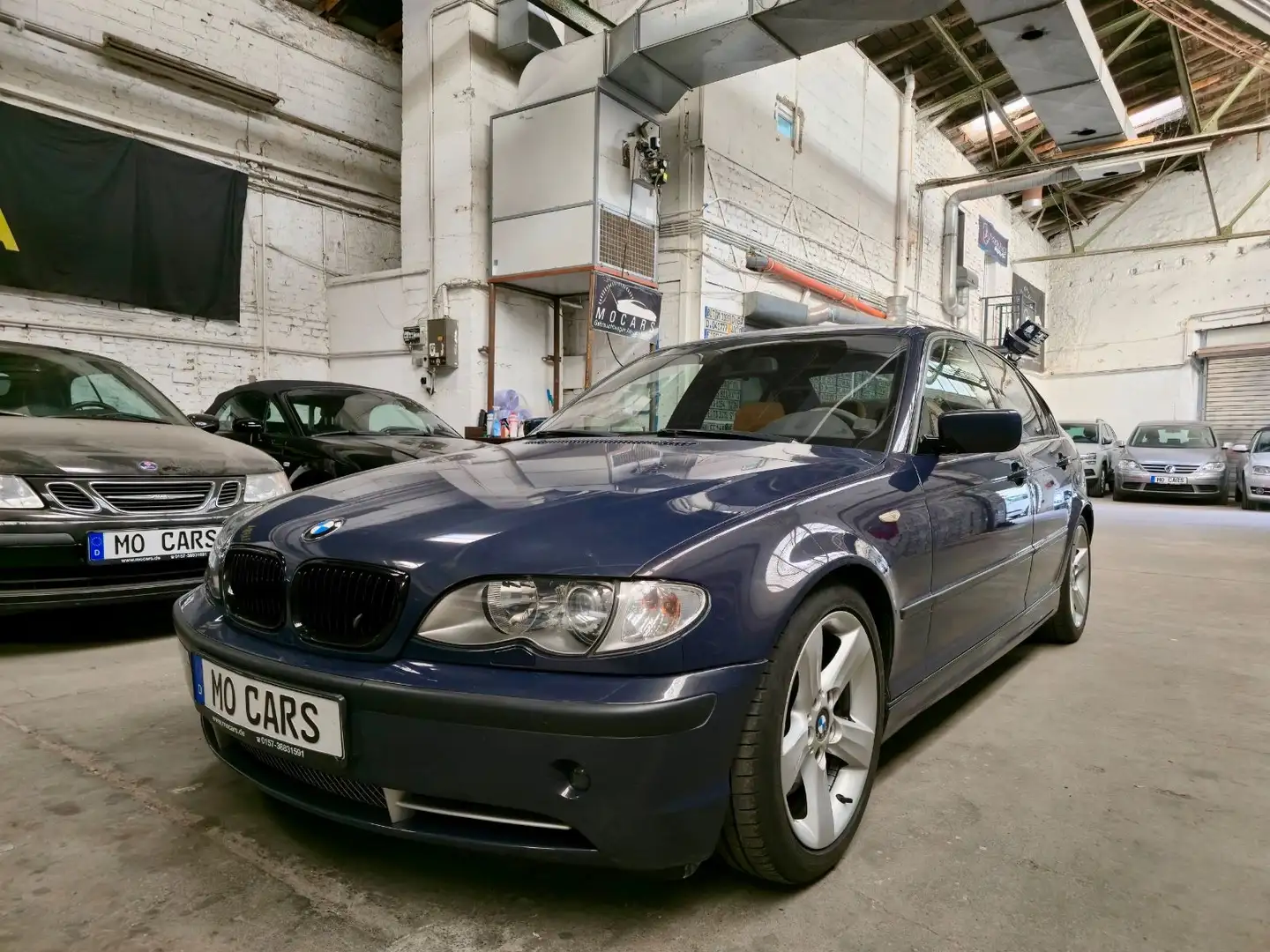 BMW 330 Baureihe 3 Lim. 330i *Individual* Violett - 1