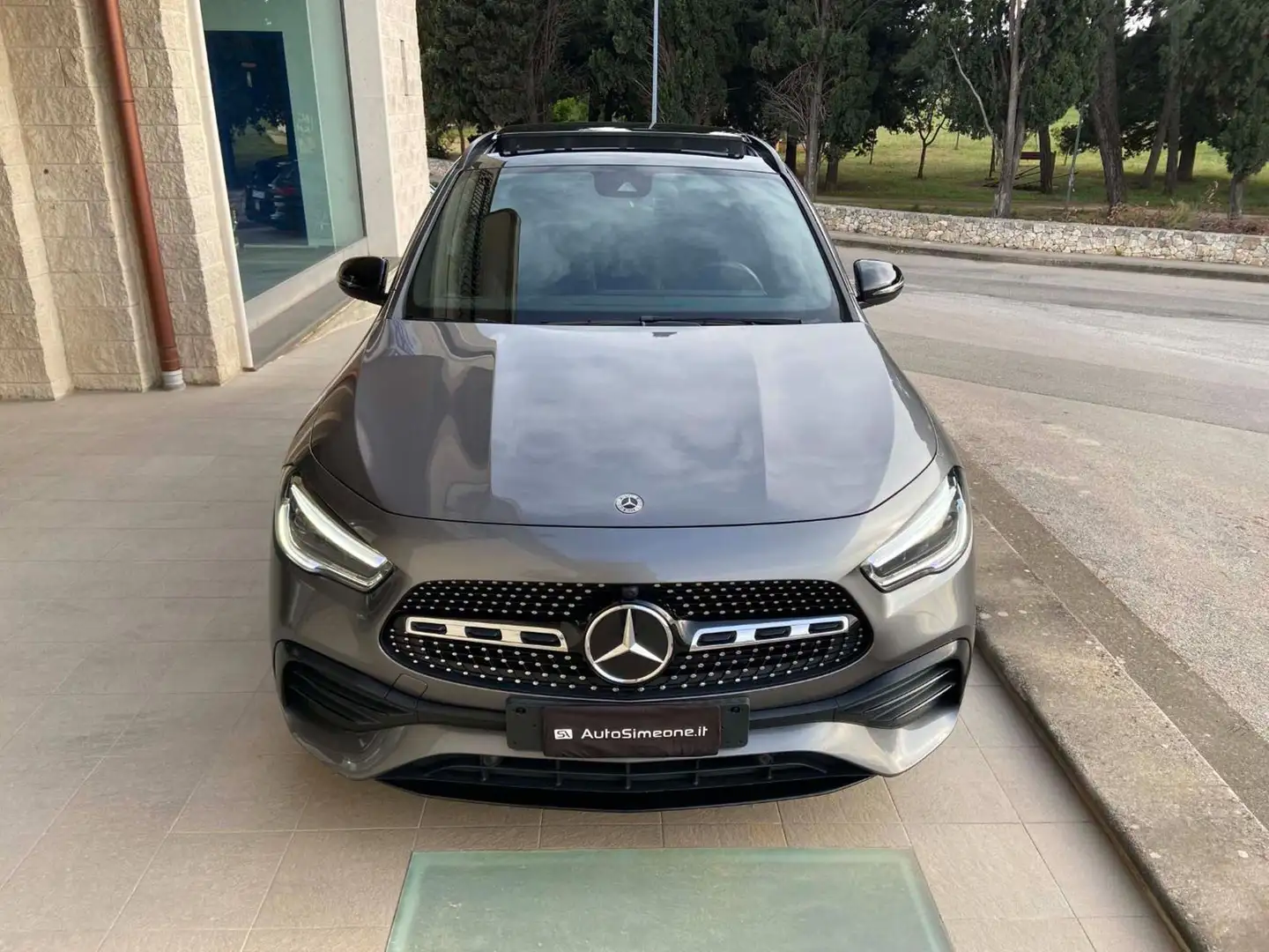 Mercedes-Benz GLA 200 d Automatic Premium Amg PACK NIGHT-TETTO Grey - 2