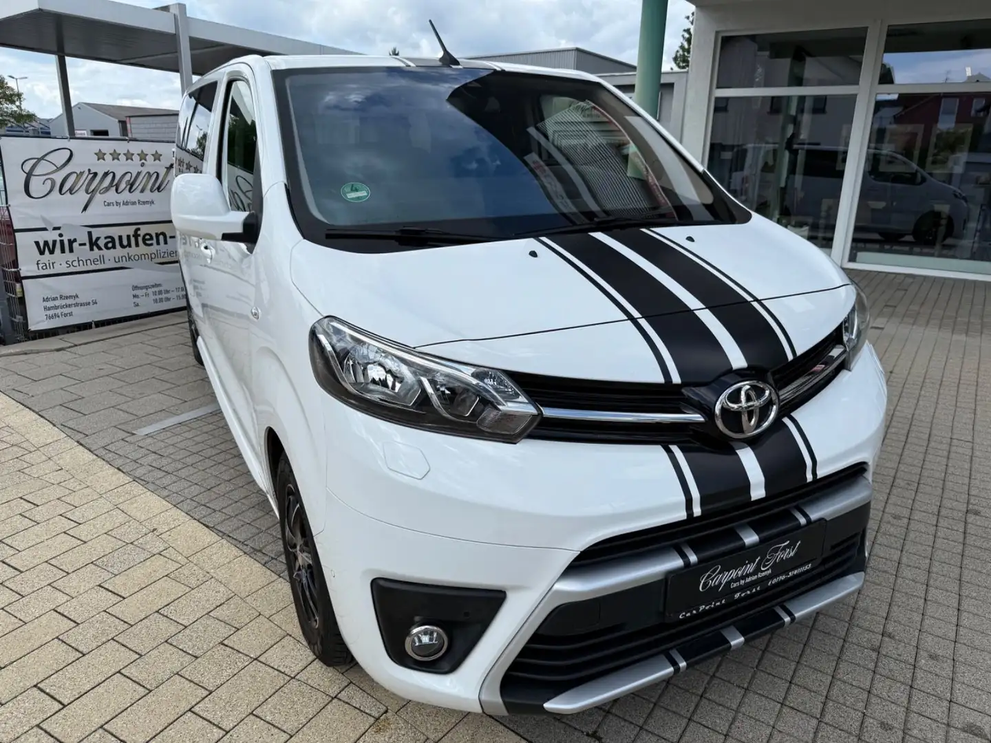 Toyota Proace Verso L1 Shuttle, 2.Hand ,NAVI, 9Sitzer Weiß - 2