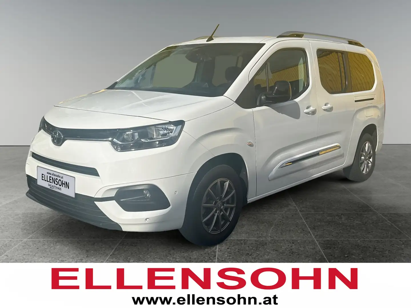 Toyota Proace City Verso 1,5lD 130PS,Family L2 inkl. Anhängekupplung Weiß - 1
