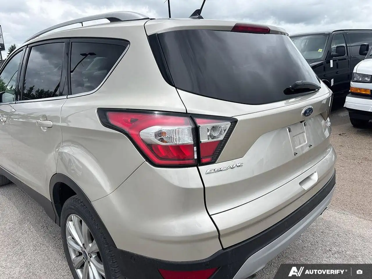 Ford Escape снимка Ford Escape