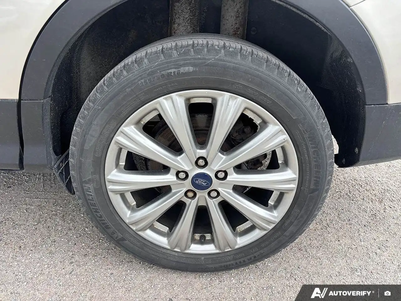 Ford Escape снимка Ford Escape