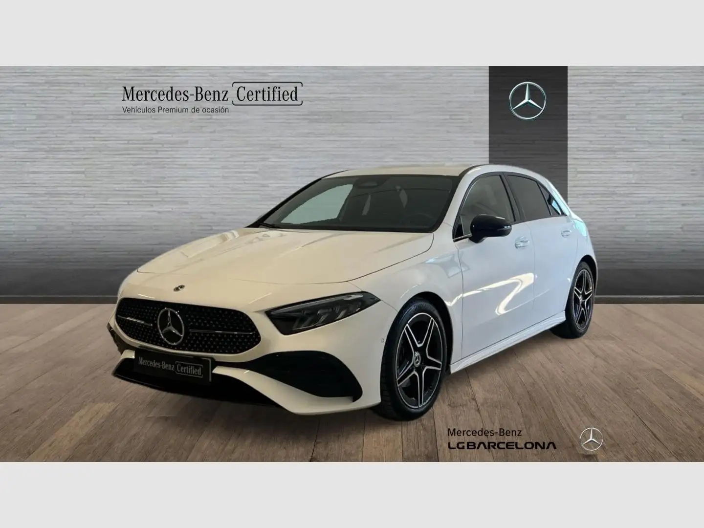 Mercedes-Benz A 180 AMG Line - 1