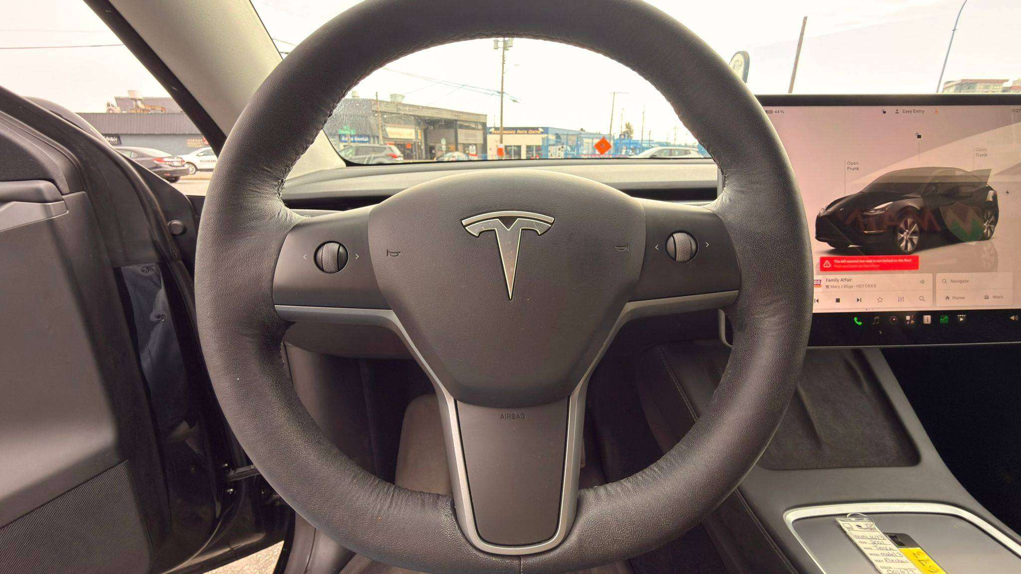 2022 Tesla Model Y — view 11