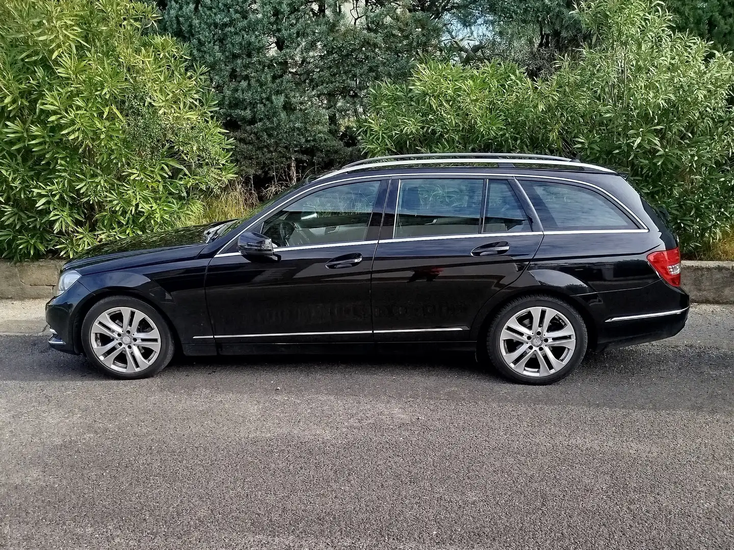 Mercedes-Benz 180 Break Zwart - 1