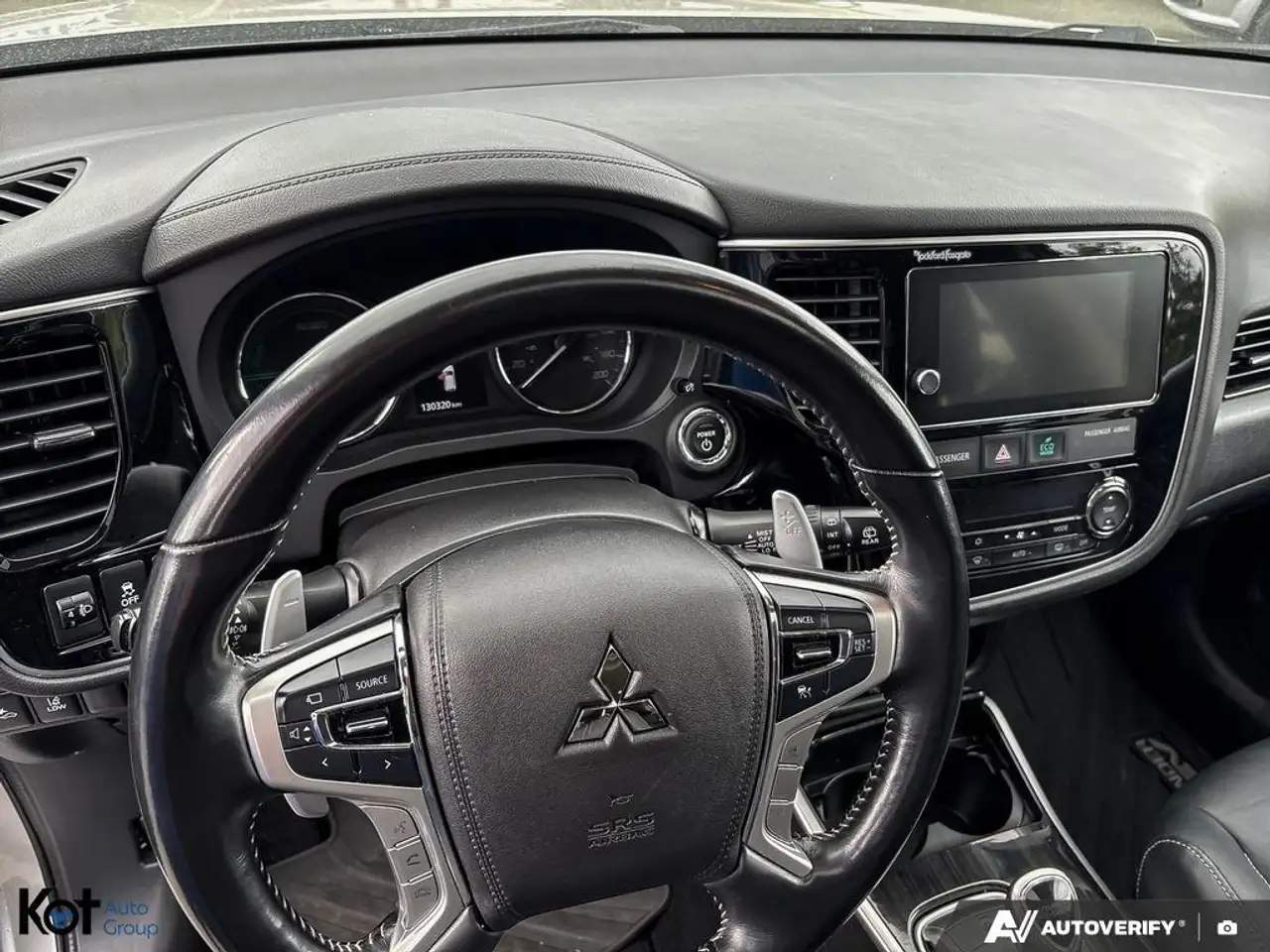 Mitsubishi Outlander снимка Mitsubishi Outlander