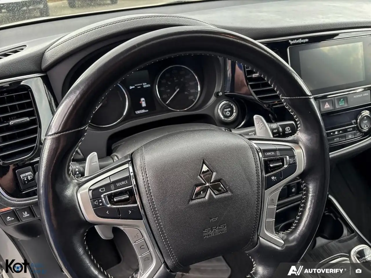 Mitsubishi Outlander снимка Mitsubishi Outlander
