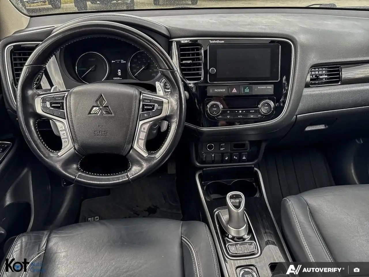 Mitsubishi Outlander снимка Mitsubishi Outlander