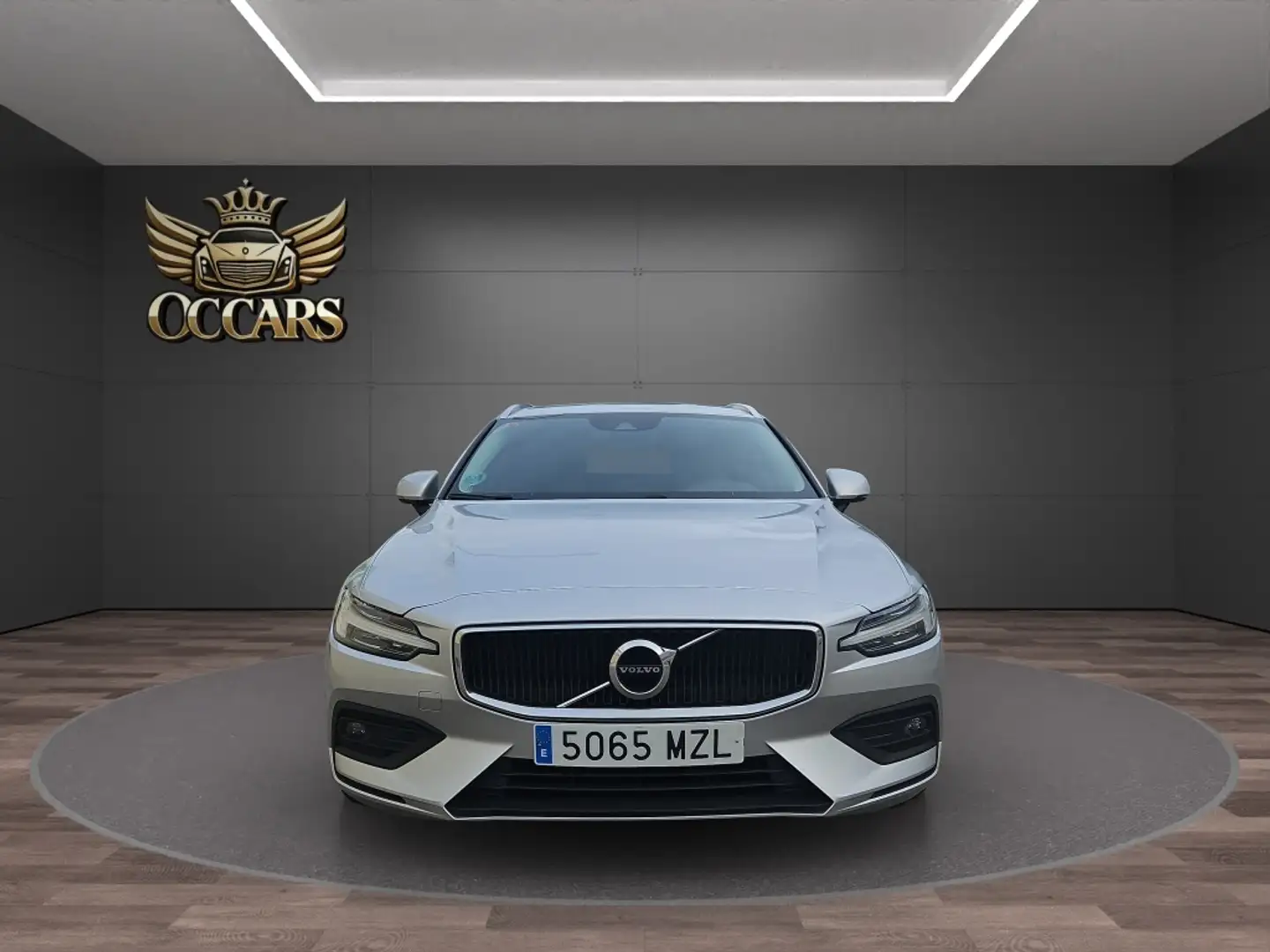 Volvo V60 D3 Momentum Pro Grau - 2