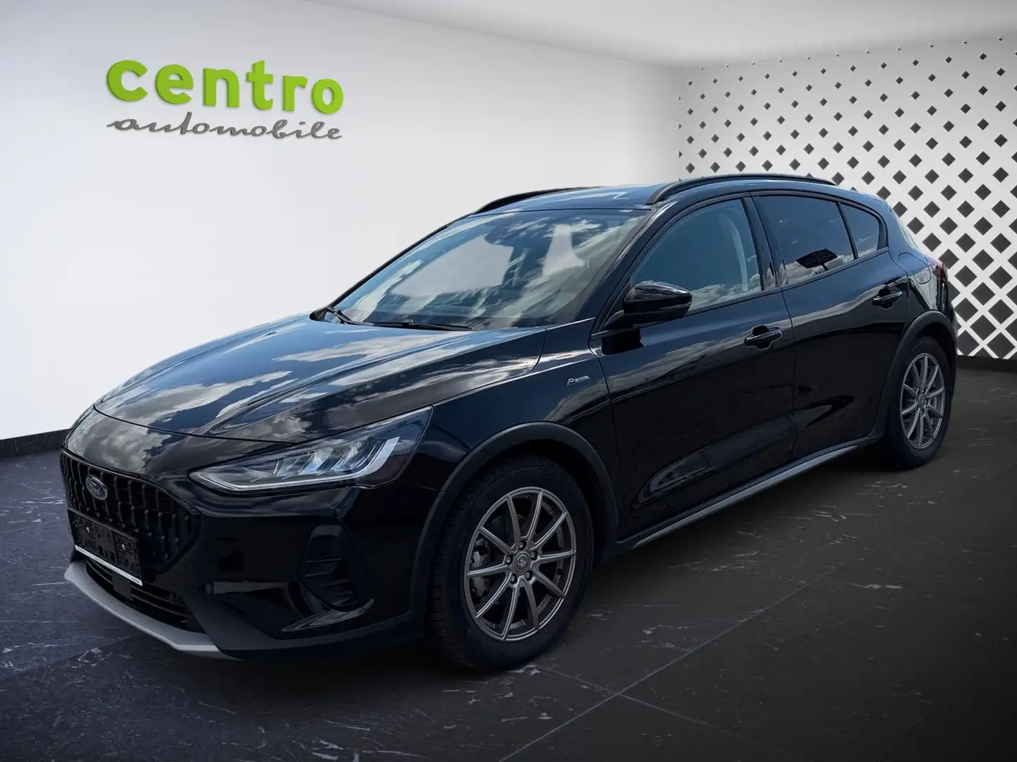 Ford Focus Active Schwarz - 2