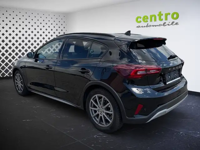 Ford Focus view 5