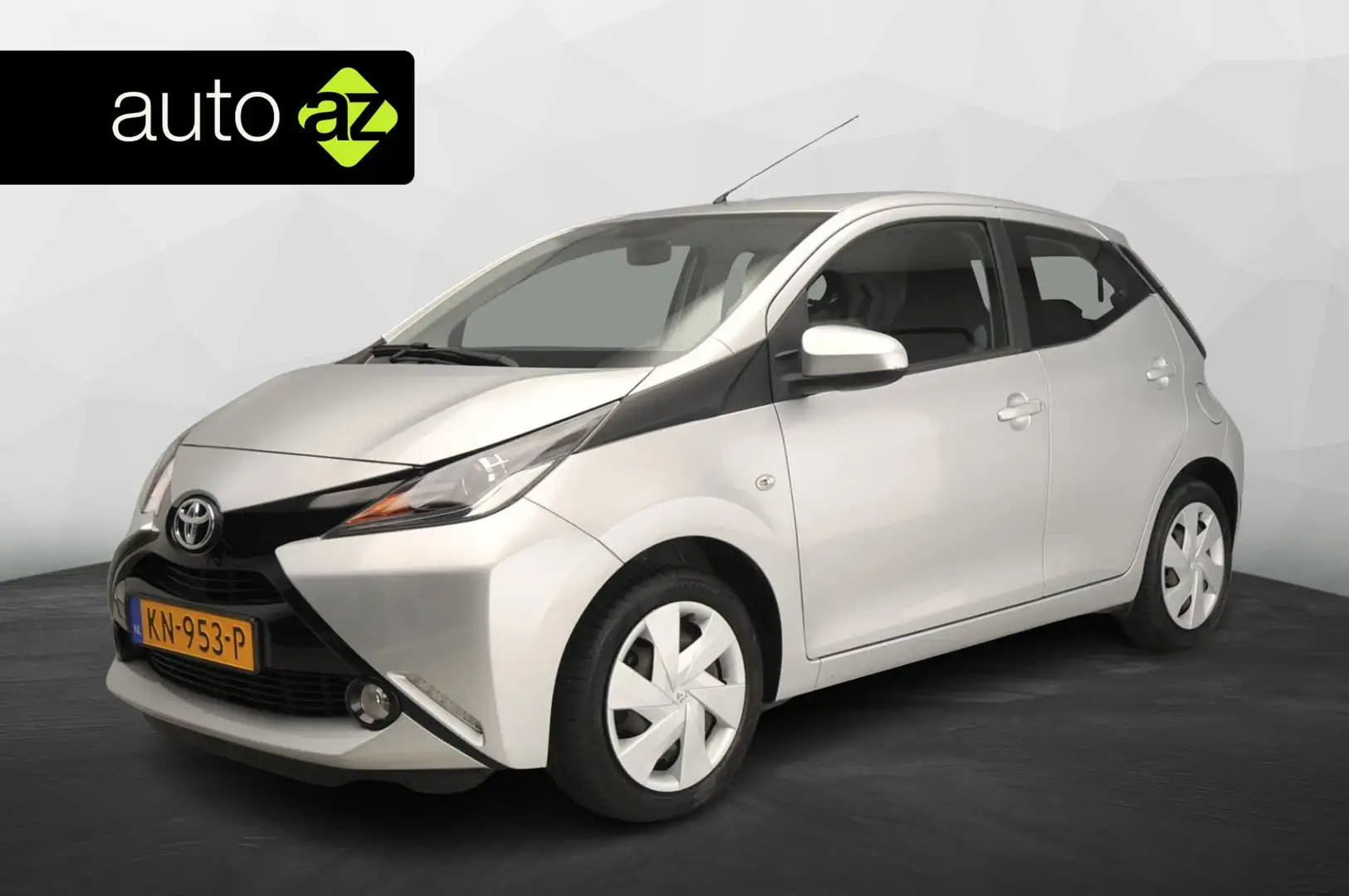 Toyota Aygo 1.0 VVT-i x-play | Navi | Airco | Snelheidsbegrenz Gris - 1